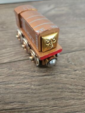 Thomas & Friends Wooden Railway Golden Diesel Train – Rare Bronze Diesel